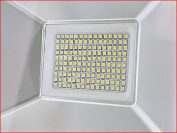 高い内腔産業 LED の洪水照明、高い発電 LED の屋外の洪水ライト
